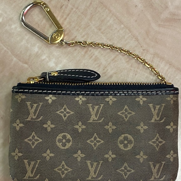 Louis Vuitton Accessories - Louis Vuitton Cles Key Pouch